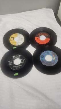 Lot of 4 Vintage 7-inch 45 RPM Vinyl Records (Phil‎ Collins, Carol Douglas, B.T.